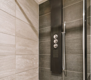 Душові панелі