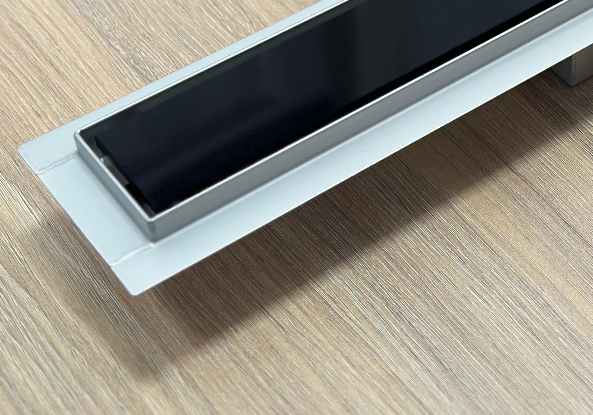 Трап лінійний AS 70 Black Glass B