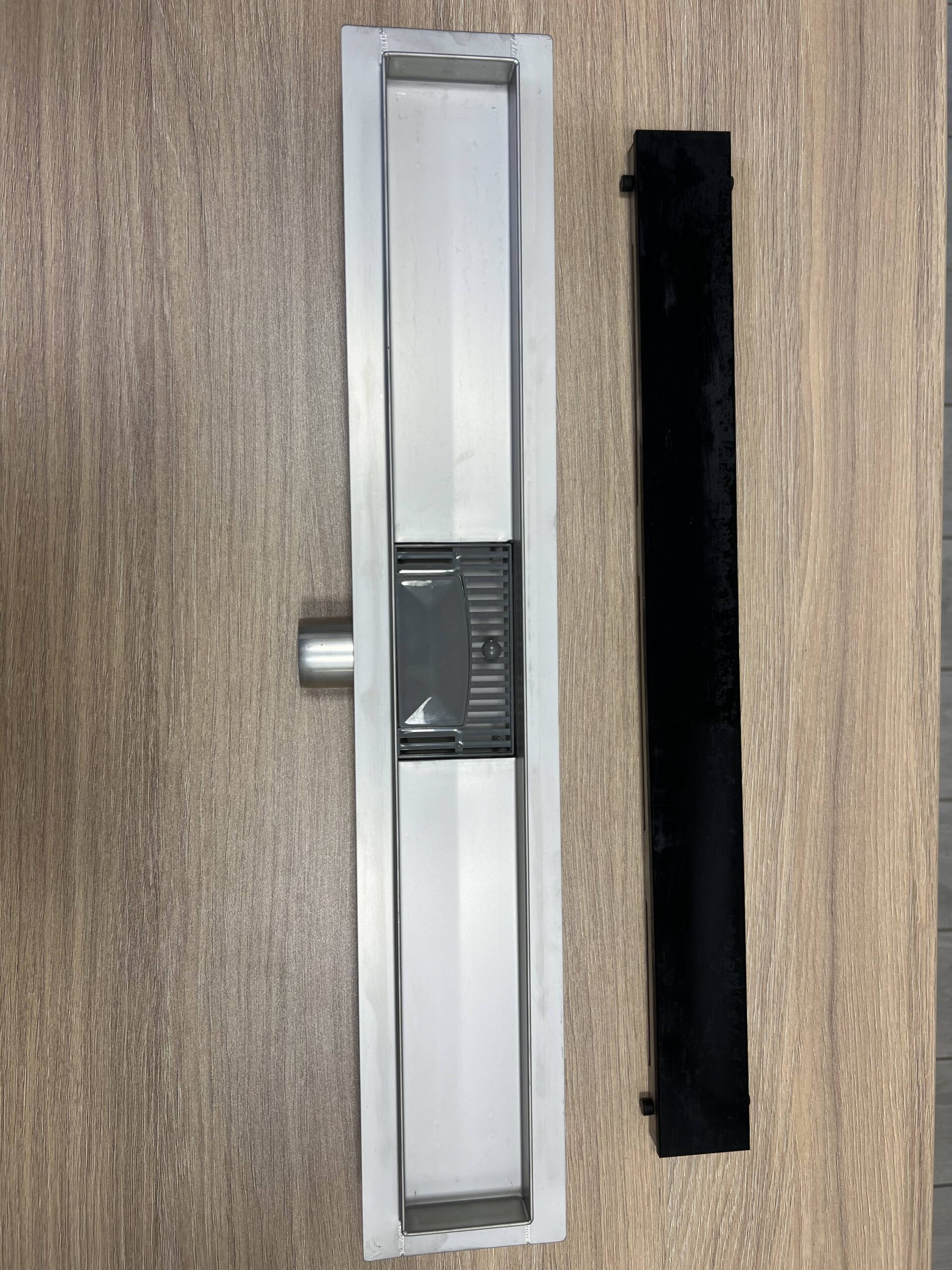 Трап лінійний AS 70 Black Glass B