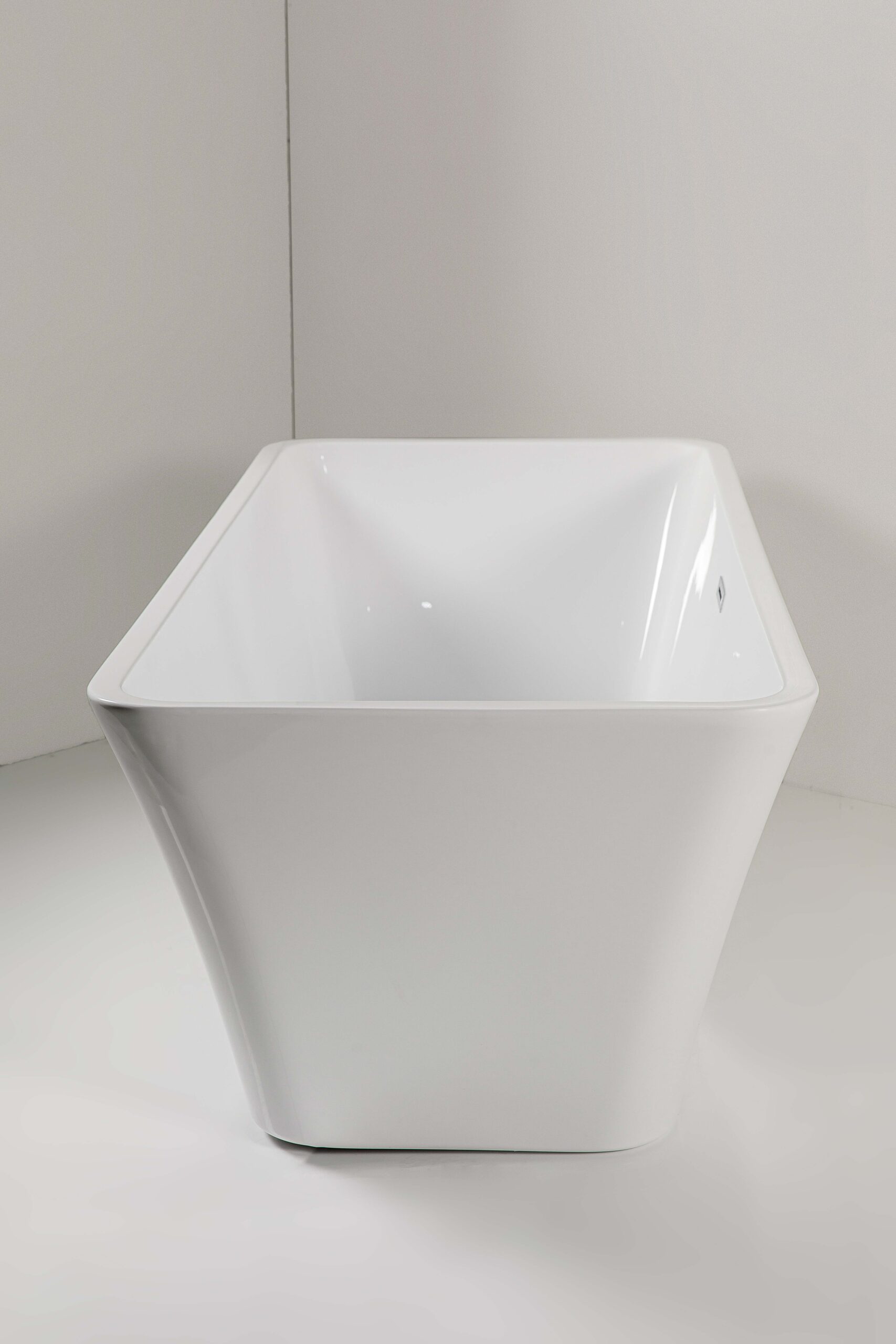 Окремо стояча ванна ALDO MARE CHANTELLE 150